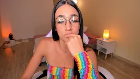 Snapshot of carleewinter chatting on February 20, 2:07 am Alejandra online show from February 20, 2:07 am