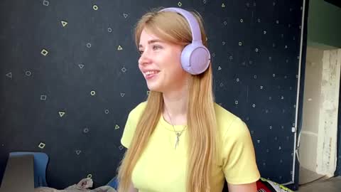 Kaayy  Its my first day here  online show from April 2, 7:39 am