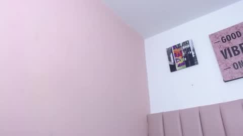 CARLIN GIMENES online show from September 19, 2:49 pm