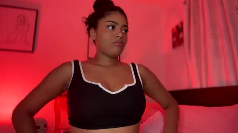 Littlecarly  online show from March 8, 2:10 am