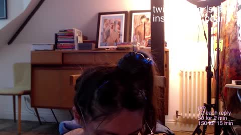 Carly Pearls online show from December 24, 3:05 pm