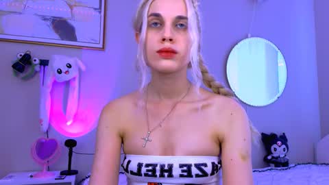 carmen__crybaby online show from October 6, 7:58 am