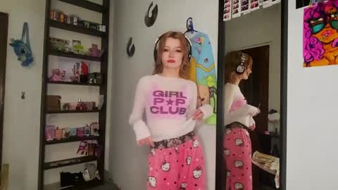 Elina online show from May 23, 10:52 pm