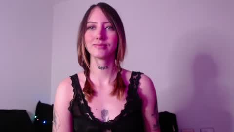 carmennrusso online show from October 10, 8:47 pm