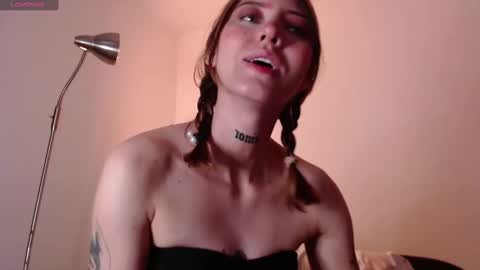 Snapshot of carmennrusso chatting on January 29, 4:15 am carmennrusso online show from January 29, 4:15 am