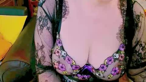 Carmen online show from May 9, 7:43 am