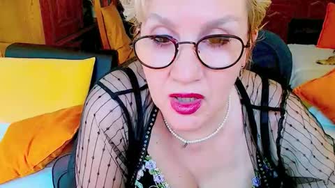 Carmen online show from May 28, 8:01 am