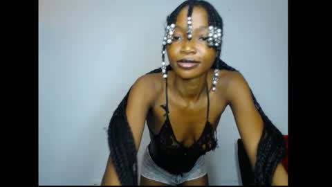 caroline online show from May 25, 4:44 am