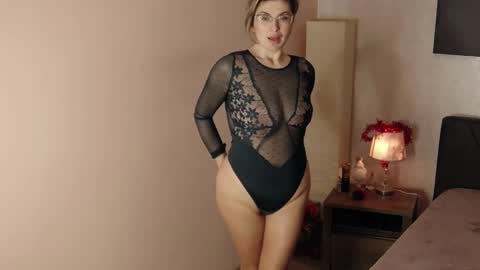 CaroJhones online show from January 30, 5:19 am