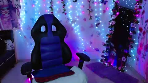 Carolina online show from May 16, 12:02 am