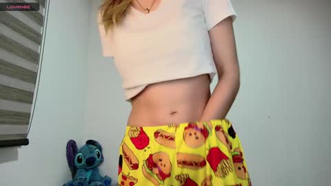 Char online show from January 18, 12:02 am