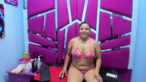 carolina suarez online show from May 8, 2:37 am