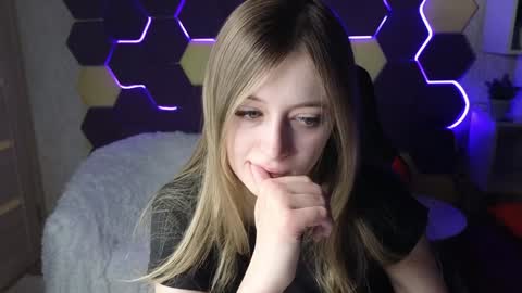 Carolina online show from January 27, 1:05 am