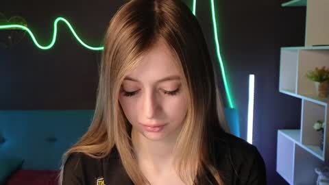 Carolina online show from February 4, 1:23 am