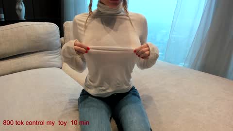 Snapshot of carolinaherera chatting on December 26, 7:35 am Lina.I will online 2 December online show from December 26, 7:35 am