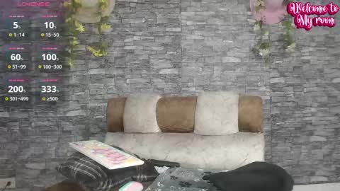 Snapshot of carolinajamess chatting on February 23, 4:33 am Camelia online show from February 23, 4:33 am