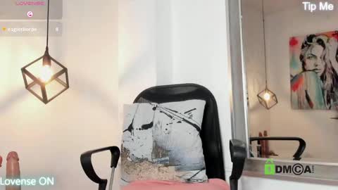 caroline daring online show from April 25, 1:41 pm
