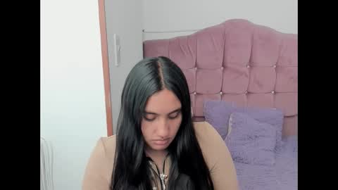 caroline_rodriguez_9 online show from October 6, 7:40 pm