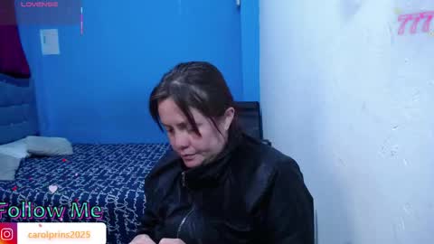 Carolinhe  online show from May 13, 9:53 pm