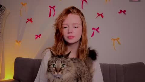 Caro online show from April 16, 9:25 pm