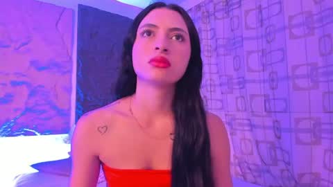 caroll_marquez online show from July 30, 11:33 am