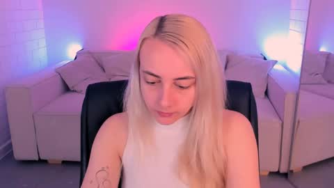 Carol online show from April 8, 9:33 am