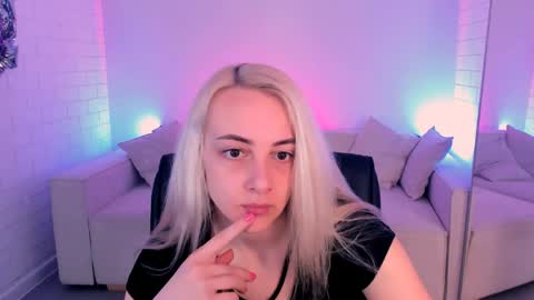 Carol online show from April 1, 9:10 am