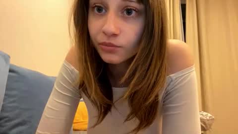 Elizabeth online show from September 27, 7:10 pm