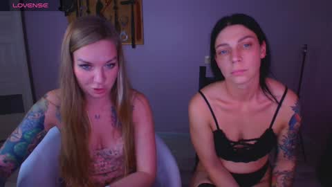 Carrie online show from October 28, 8:03 pm