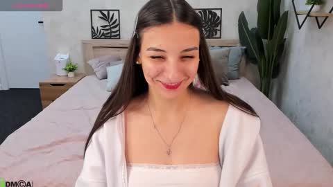 carrie_roberts online show from September 30, 9:04 am