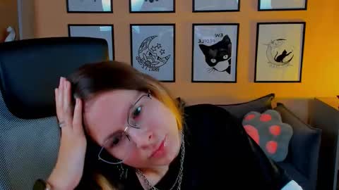 carrie_roses online show from September 25, 5:17 am