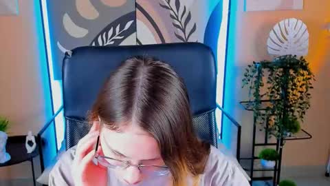 carrie_roses online show from October 6, 4:18 am