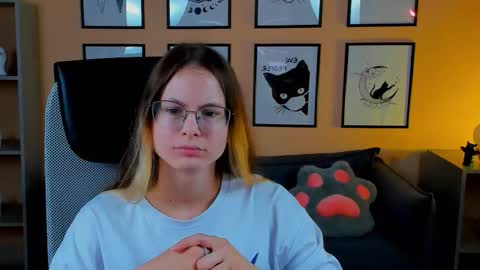 carrie_roses online show from September 19, 5:28 am