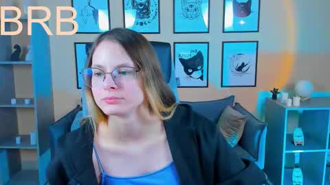 carrie_roses online show from October 23, 2:39 am