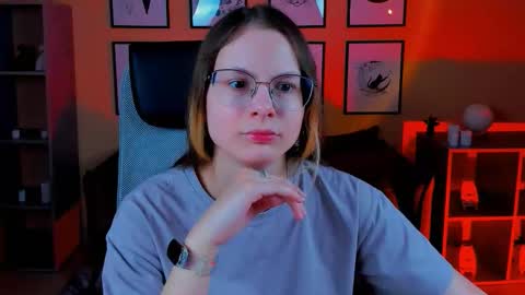 carrie_roses online show from October 13, 4:15 am