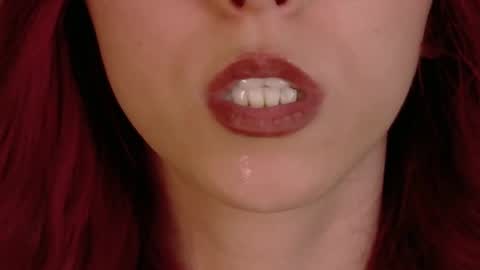 Casandra  online show from May 12, 7:20 pm