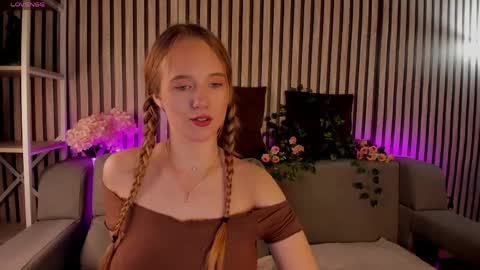 Casey sweeet online show from May 18, 9:15 am