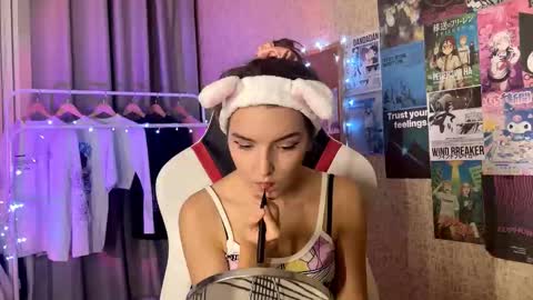 caseydoesntknow online show from October 17, 10:35 pm