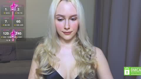 Snapshot of caseylabow chatting on December 16, 2:38 pm My name is Casey... Nice to meet you I will be happy to have funthumbs up please its important online show from December 16, 2:38 pm