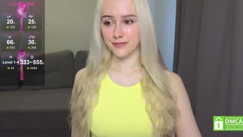 Snapshot of caseylabow chatting on February 21, 3:01 am My name is Casey... Nice to meet you I will be happy to have funthumbs up please its important online show from February 21, 3:01 am