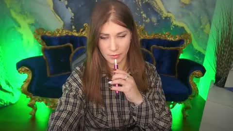 Lena online show from December 19, 8:17 am