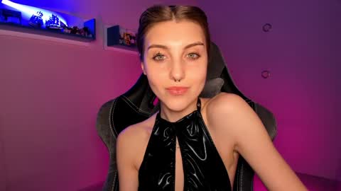 Seductress Cassia  FINDOM AND SADISM  NO NUDE online show from January 20, 6:43 pm