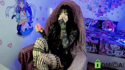 cassie11037 online show from April 6, 3:13 pm