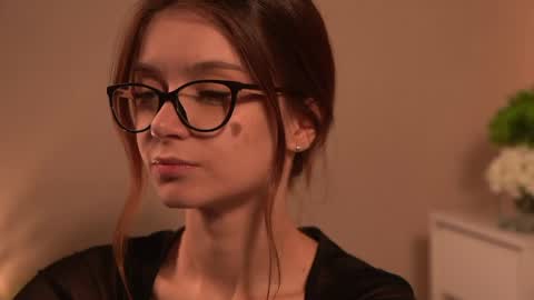 Cassie online show from May 5, 4:43 pm