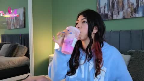 cassie_bloom online show from May 26, 7:02 pm