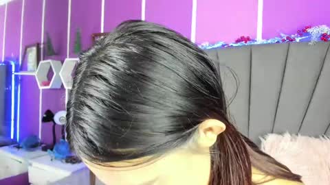 Cassie Jones online show from March 4, 4:17 am