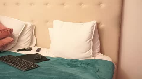 CassieHilton online show from May 23, 1:59 am