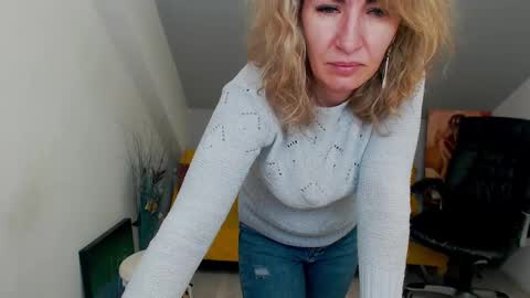 CassieJonas online show from January 13, 3:45 am