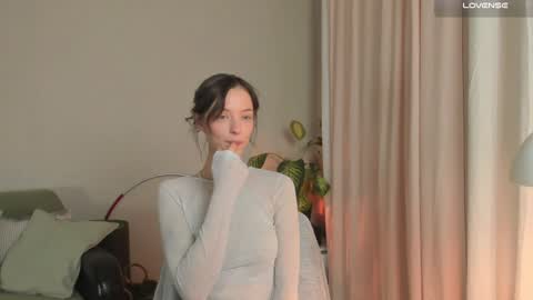Snapshot of cassisland chatting on December 4, 4:38 pm cassandra online show from December 4, 4:38 pm