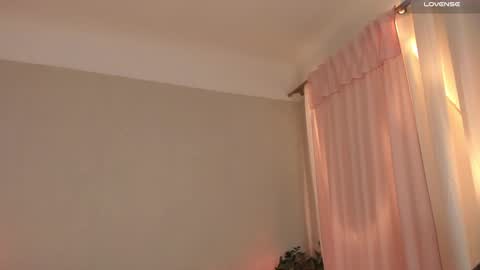 Snapshot of cassisland chatting on January 29, 8:35 pm cassandra online show from January 29, 8:35 pm